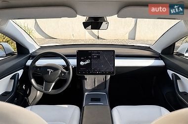 Седан Tesla Model 3 2021 в Луцьку