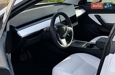 Седан Tesla Model 3 2021 в Луцьку