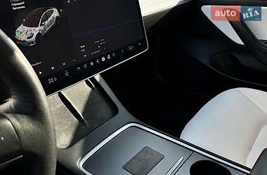 Седан Tesla Model 3 2021 в Луцьку