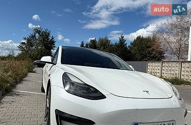 Седан Tesla Model 3 2021 в Хмельницком Седан Tesla Model 3 2021 в Хмельницком