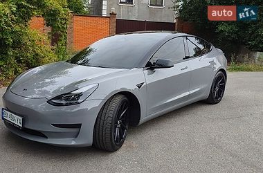 Седан Tesla Model 3 2019 в Києві