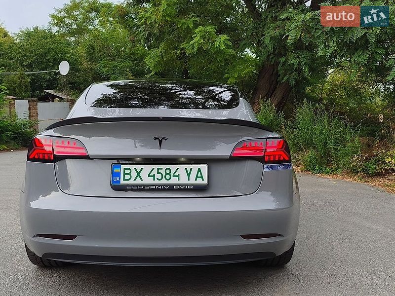Седан Tesla Model 3 2019 в Києві