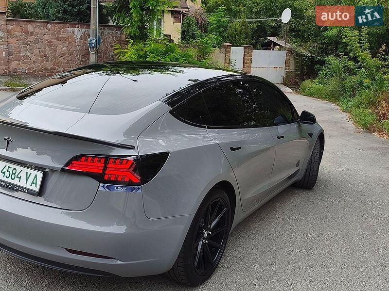 Седан Tesla Model 3 2019 в Києві