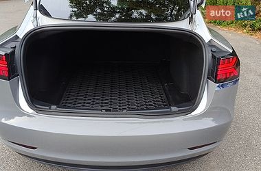 Седан Tesla Model 3 2019 в Києві
