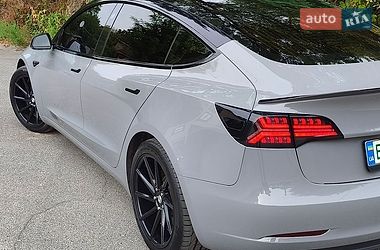 Седан Tesla Model 3 2019 в Києві