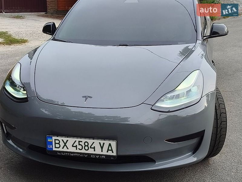 Седан Tesla Model 3 2019 в Києві