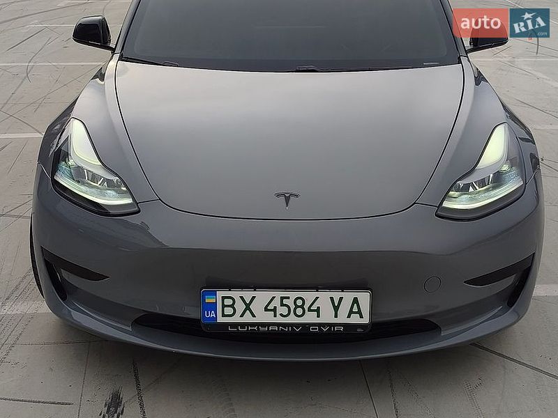Седан Tesla Model 3 2019 в Києві