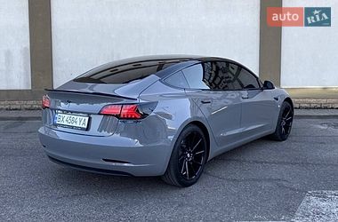 Седан Tesla Model 3 2019 в Києві