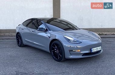 Седан Tesla Model 3 2019 в Києві