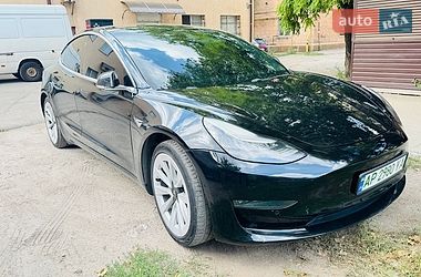 Tesla Model 3  2018