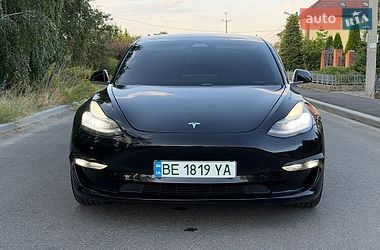 Седан Tesla Model 3 2018 в Миколаєві