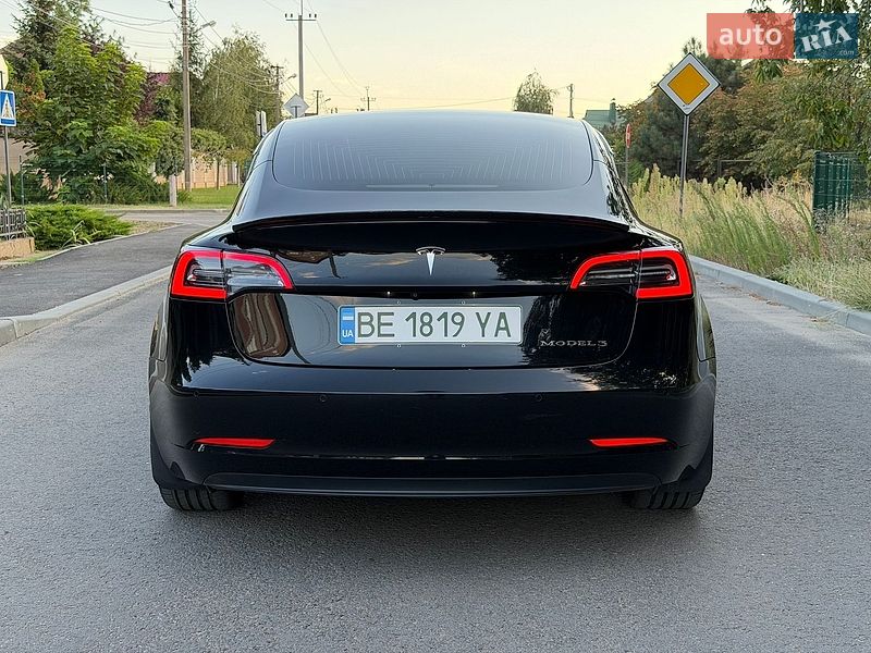 Седан Tesla Model 3 2018 в Миколаєві