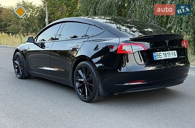 Седан Tesla Model 3 2018 в Миколаєві