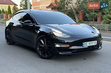Седан Tesla Model 3 2018 в Миколаєві