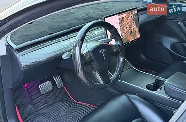 Седан Tesla Model 3 2018 в Миколаєві