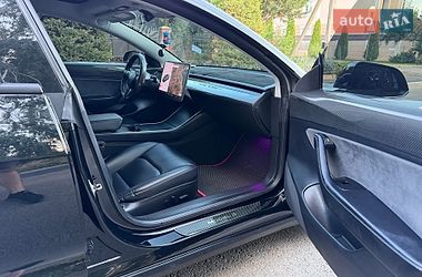 Седан Tesla Model 3 2018 в Миколаєві