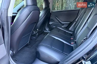 Седан Tesla Model 3 2018 в Миколаєві