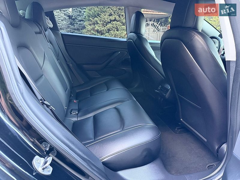 Седан Tesla Model 3 2018 в Миколаєві