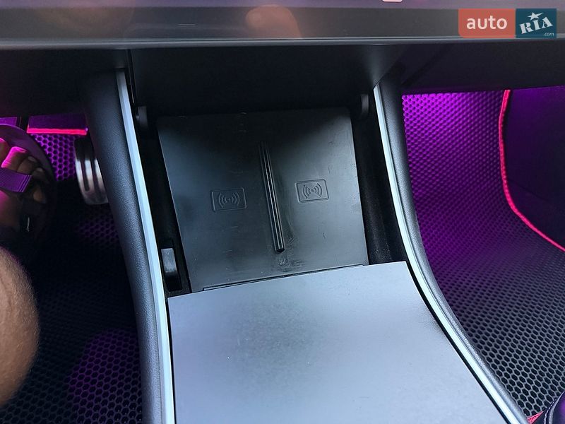 Седан Tesla Model 3 2018 в Миколаєві