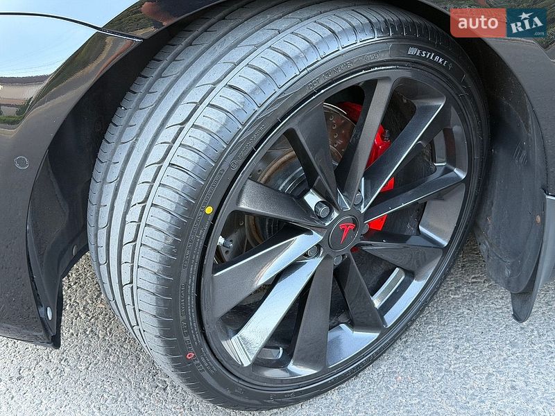 Седан Tesla Model 3 2018 в Миколаєві