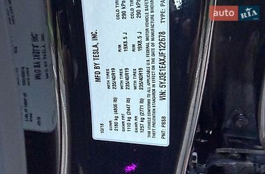 Седан Tesla Model 3 2018 в Миколаєві