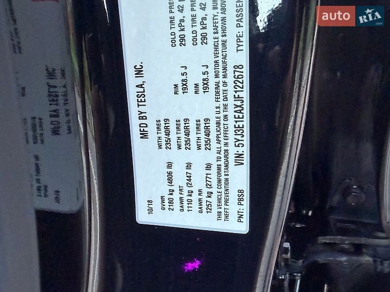 Седан Tesla Model 3 2018 в Миколаєві
