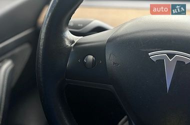 Седан Tesla Model 3 2018 в Івано-Франківську