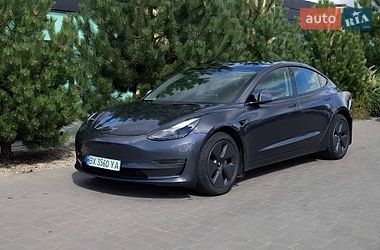 Седан Tesla Model 3 2022 в Хмельницькому Седан Tesla Model 3 2022 в Хмельницькому