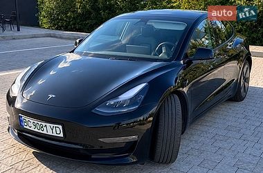 Tesla Model 3  2023