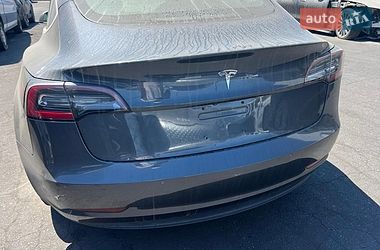 Седан Tesla Model 3 2018 в Моршині
