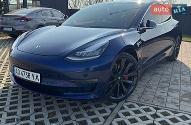Tesla Model 3  2019