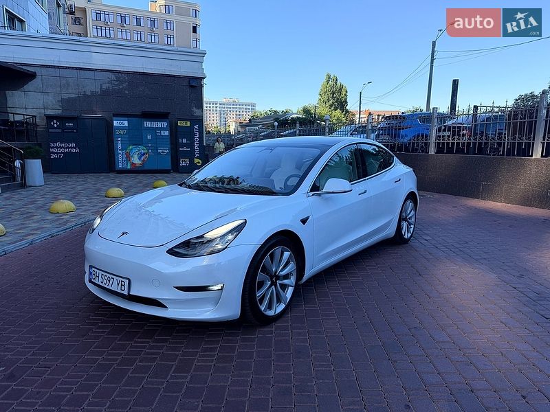 Tesla Model 3 2020 Tesla Model 3 2020