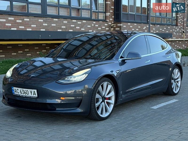Седан Tesla Model 3 2019 в Житомирі фото Седан Tesla Model 3 2019 в Житомирі