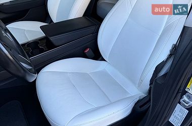 Седан Tesla Model 3 2019 в Житомирі фото 12 Седан Tesla Model 3 2019 в Житомирі