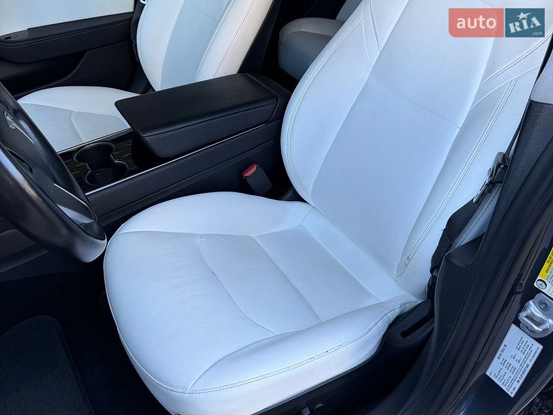 Седан Tesla Model 3 2019 в Житомирі фото 12 Седан Tesla Model 3 2019 в Житомирі