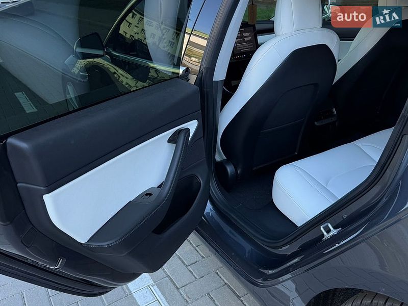 Седан Tesla Model 3 2019 в Житомирі фото 13 Седан Tesla Model 3 2019 в Житомирі