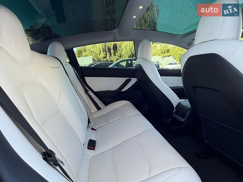 Седан Tesla Model 3 2019 в Житомирі фото 15 Седан Tesla Model 3 2019 в Житомирі