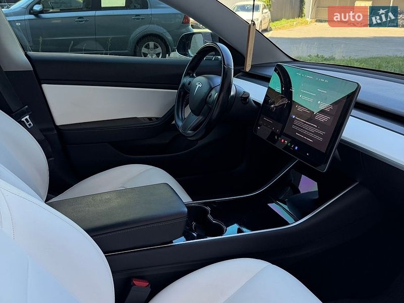 Седан Tesla Model 3 2019 в Житомирі фото 17 Седан Tesla Model 3 2019 в Житомирі