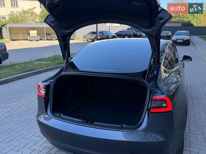 Седан Tesla Model 3 2019 в Житомирі фото 20 Седан Tesla Model 3 2019 в Житомирі