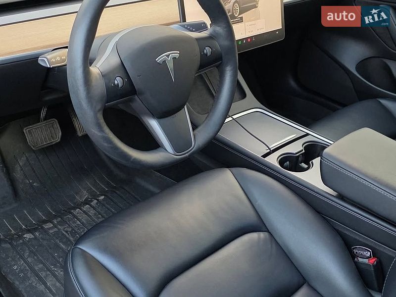 Седан Tesla Model 3 2022 в Львові