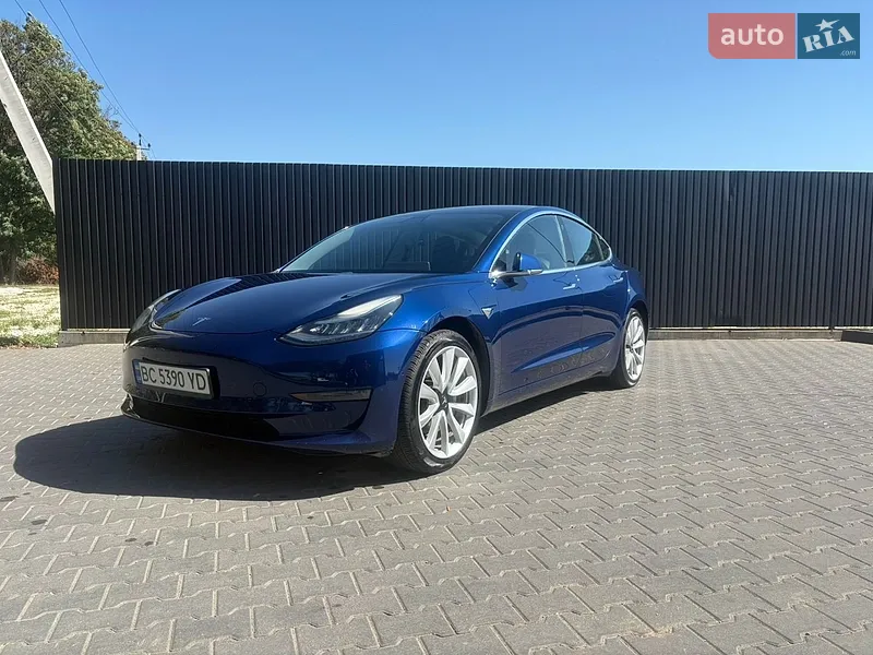 Tesla Model 3 2019