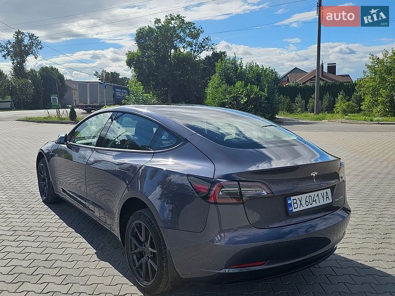 Седан Tesla Model 3 2022 в Хмельницькому