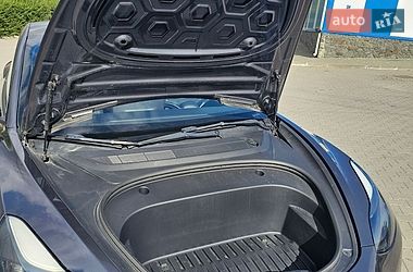 Седан Tesla Model 3 2022 в Хмельницькому