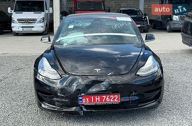 Tesla Model 3  2018