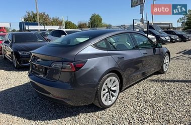 Седан Tesla Model 3 2020 в Івано-Франківську