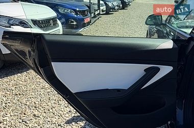 Седан Tesla Model 3 2020 в Івано-Франківську