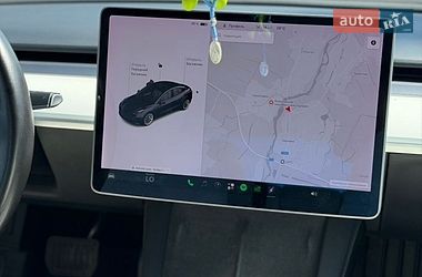 Седан Tesla Model 3 2020 в Івано-Франківську