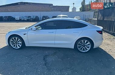 Седан Tesla Model 3 2019 в Києві