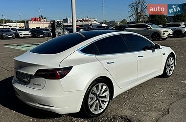 Седан Tesla Model 3 2019 в Києві