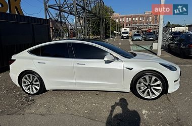Седан Tesla Model 3 2019 в Києві